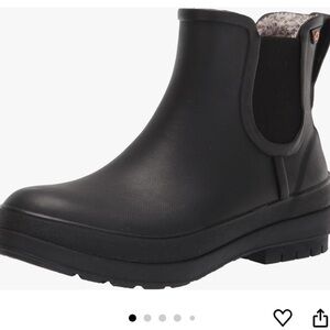 Bogs Women's sz. 10 Amanda Plush II Chelsea Rain Boot - 72703-001